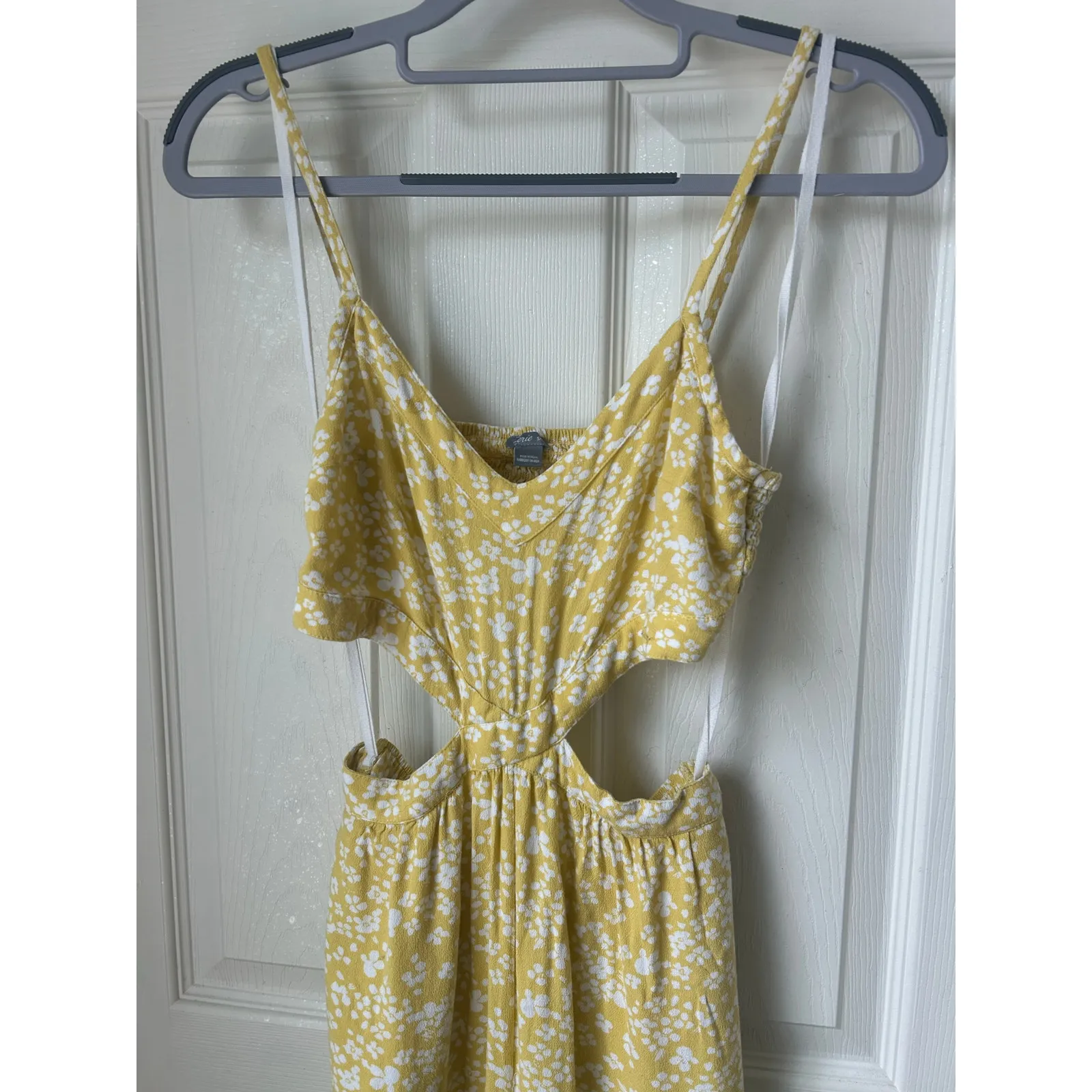 Aerie Yellow Floral Cut Out Jumpsuit - Small - Image 4