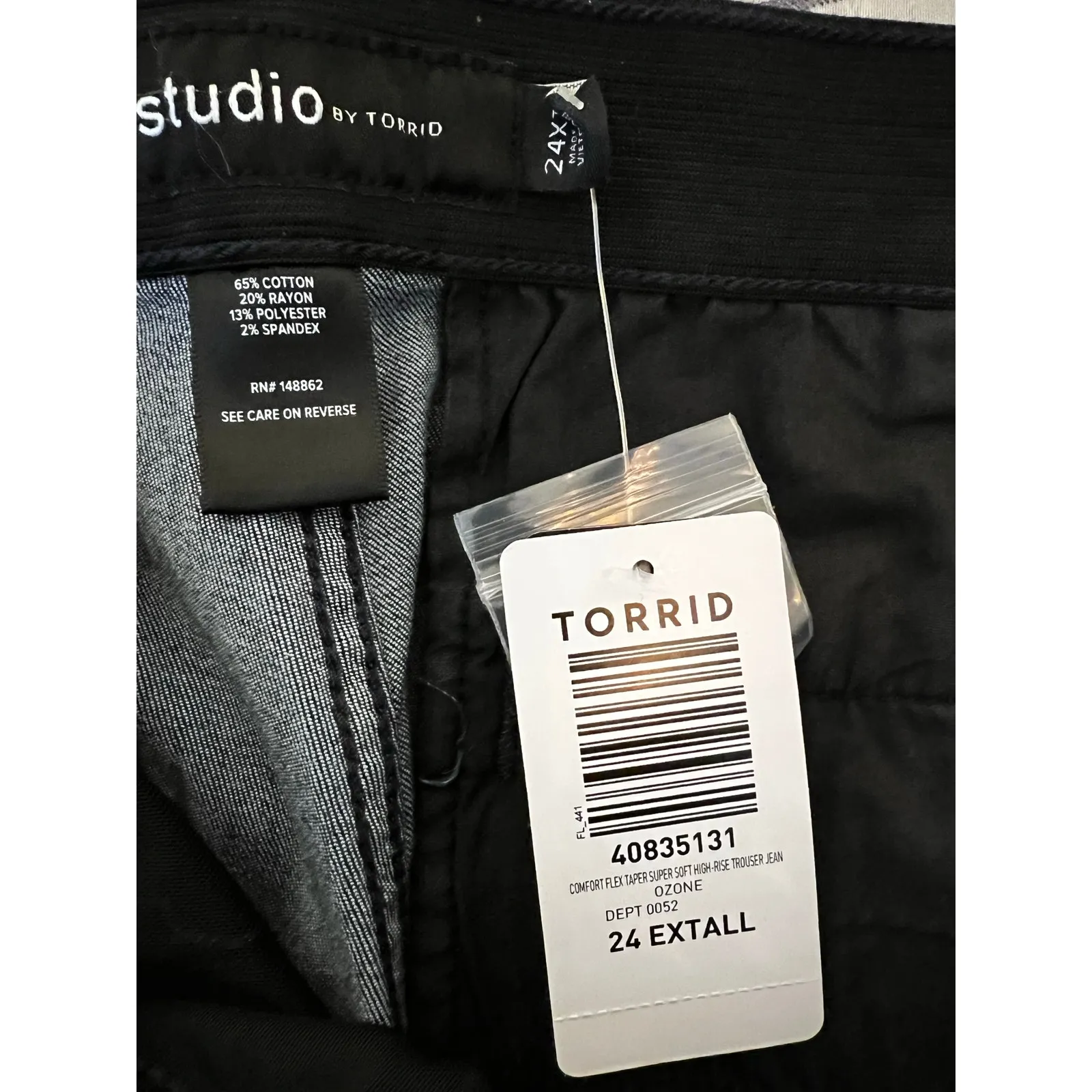 Studio by Torrid NWT comfort flex dark wash jeans Size 24 XT Blue - Image 3