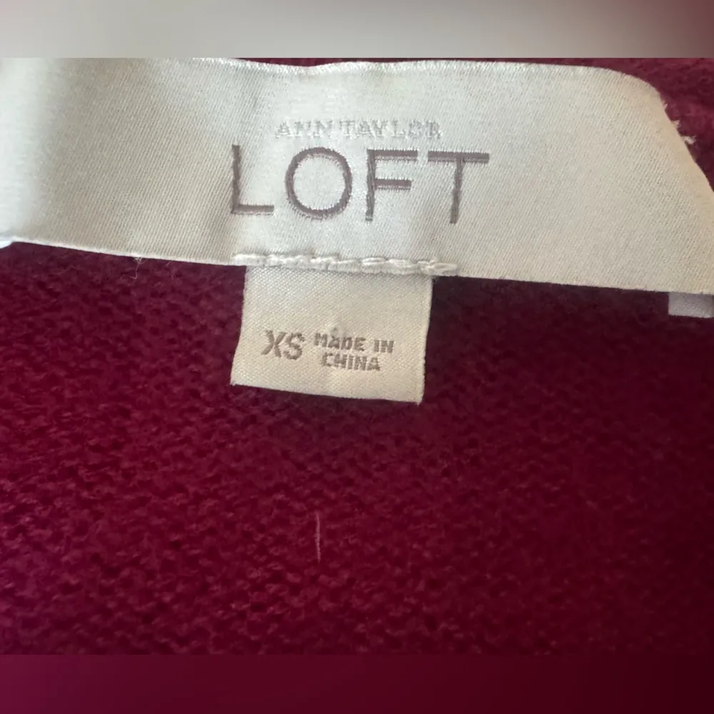 Ann Taylor Loft Merino Wool Magenta Perforated Sweater Women’s Top Blouse XS - Image 5