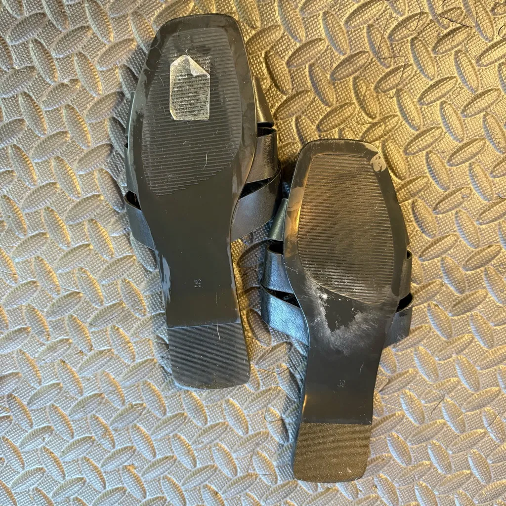 H&M Black Crisscross Slide Sandals - Image 3