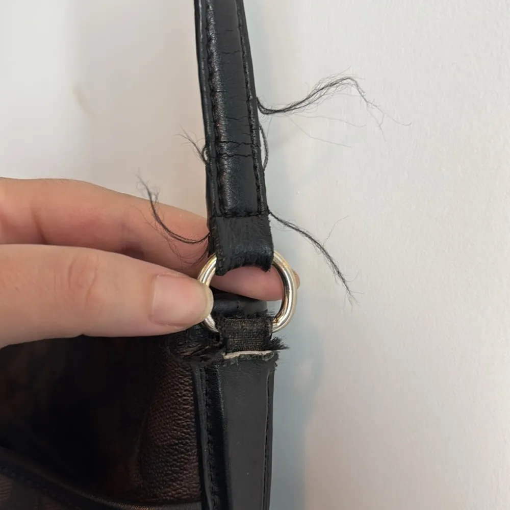 Coach F34938 Signature File Crossbody Leather Bag - Image 5