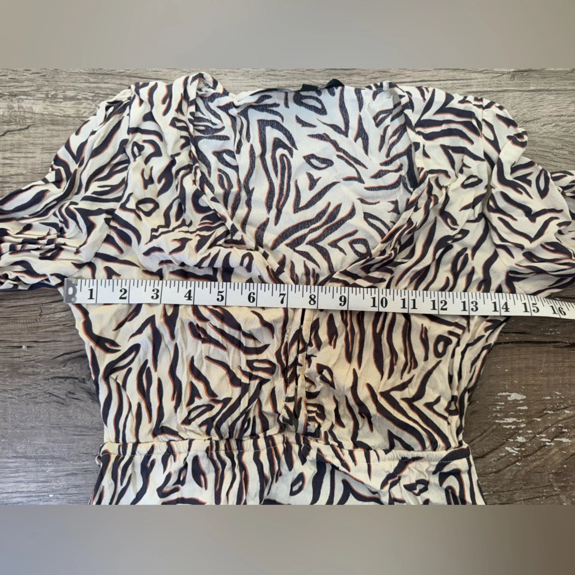 Kivari Wayfarer Playdress size‎ xs Tan - Image 7