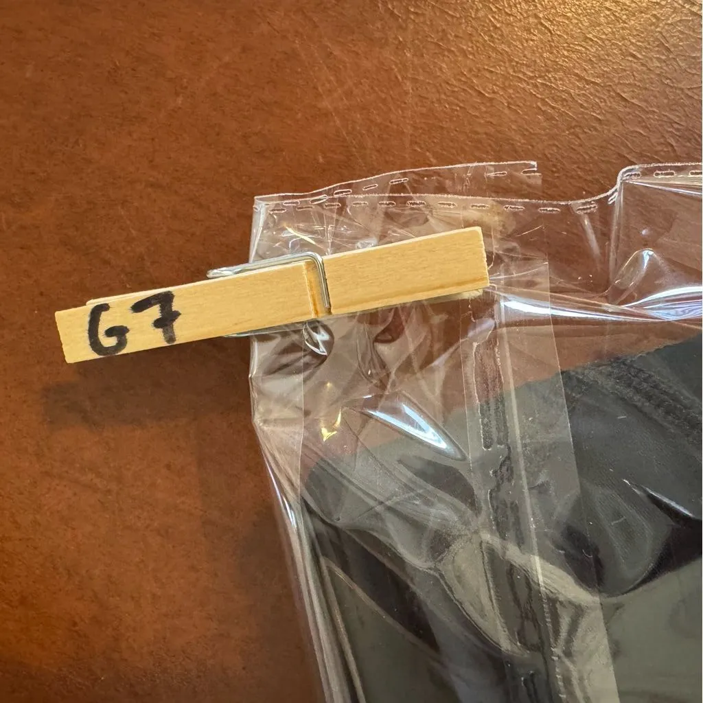 NOVARA Black padded Cycling capri pants women’s size xl - Image 10