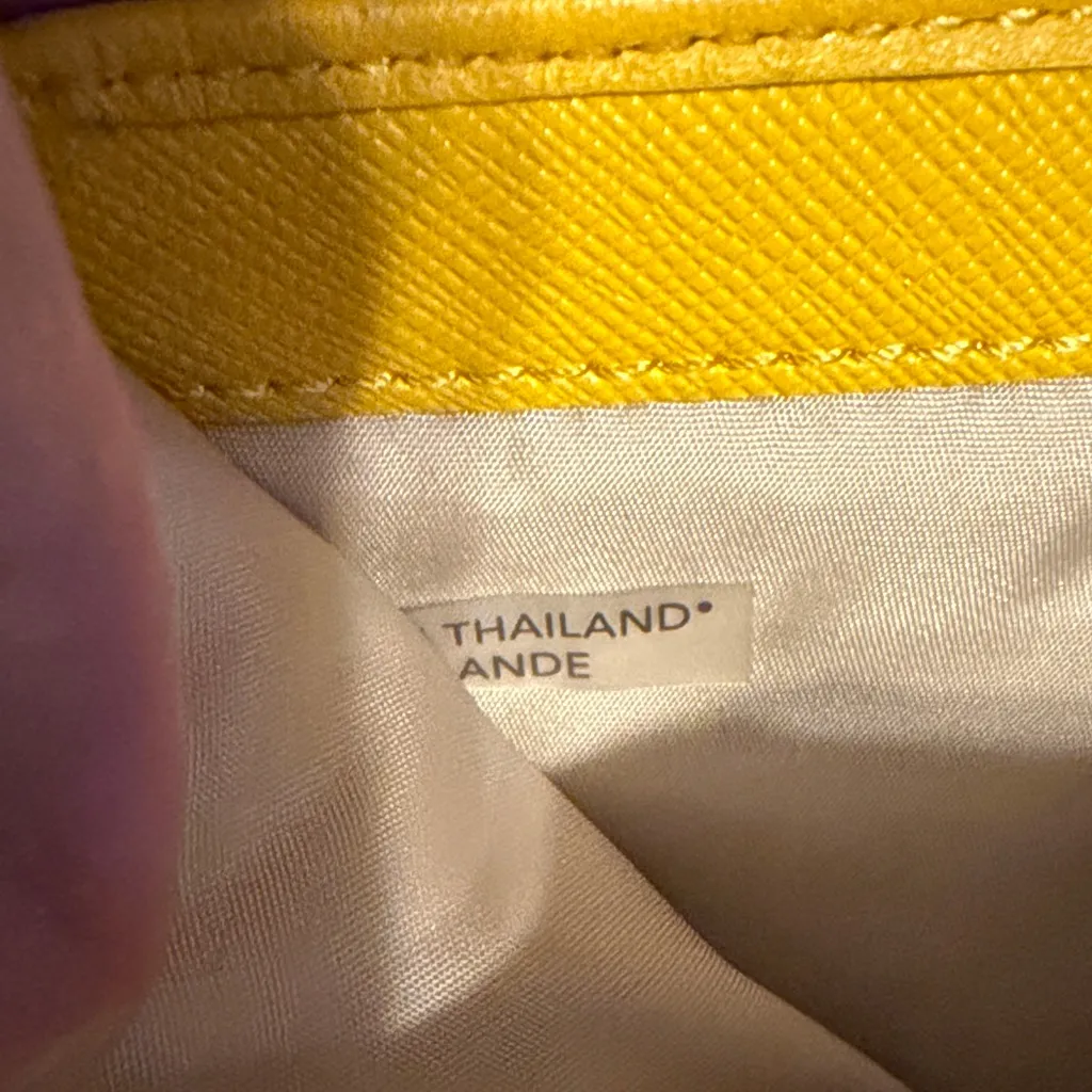 Coach  SoHo Campbell Small Buckle Yellow Leather Wallet - Image 13