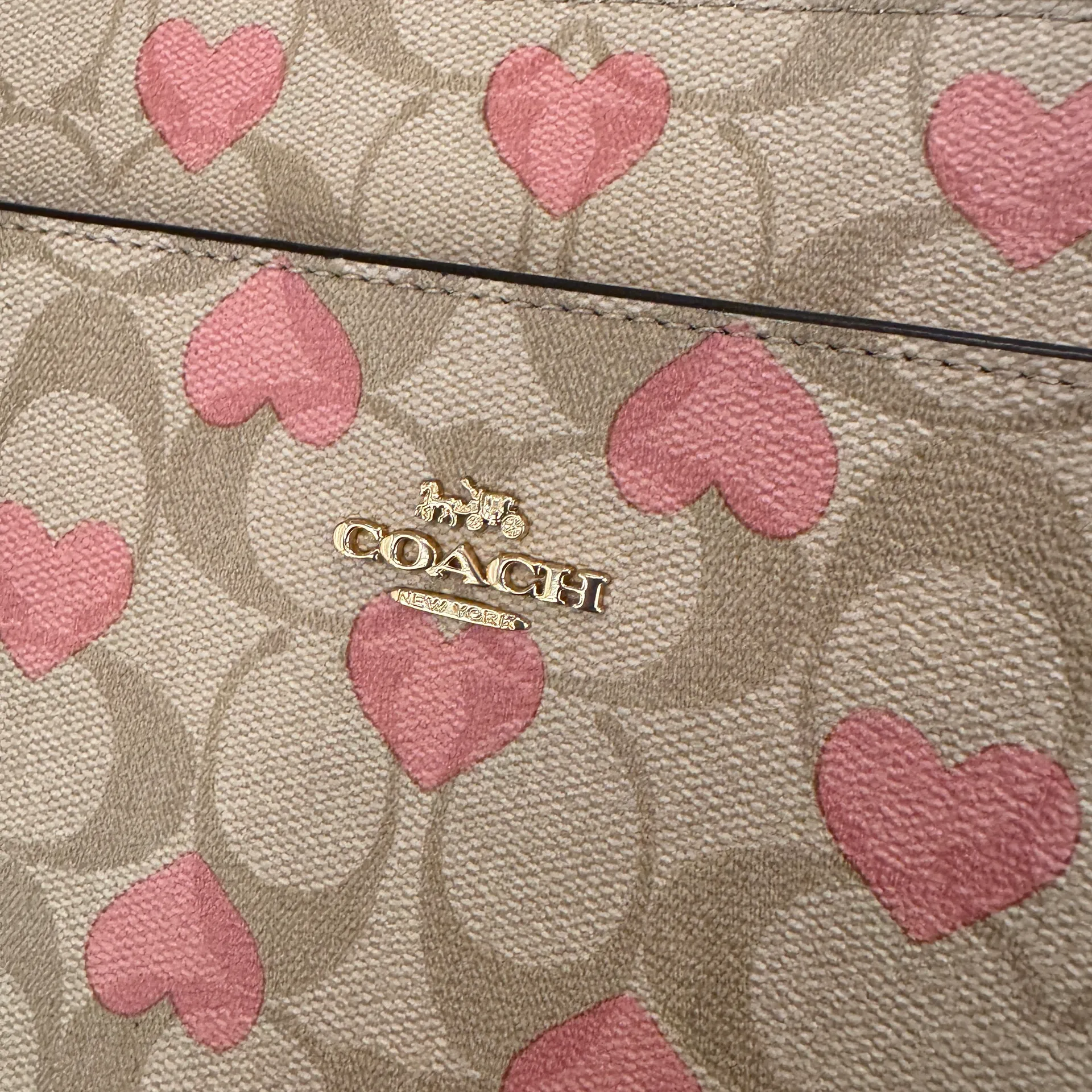 coach Laptop Sleeve In Signature With Heart Print cp374 Pink - Image 3