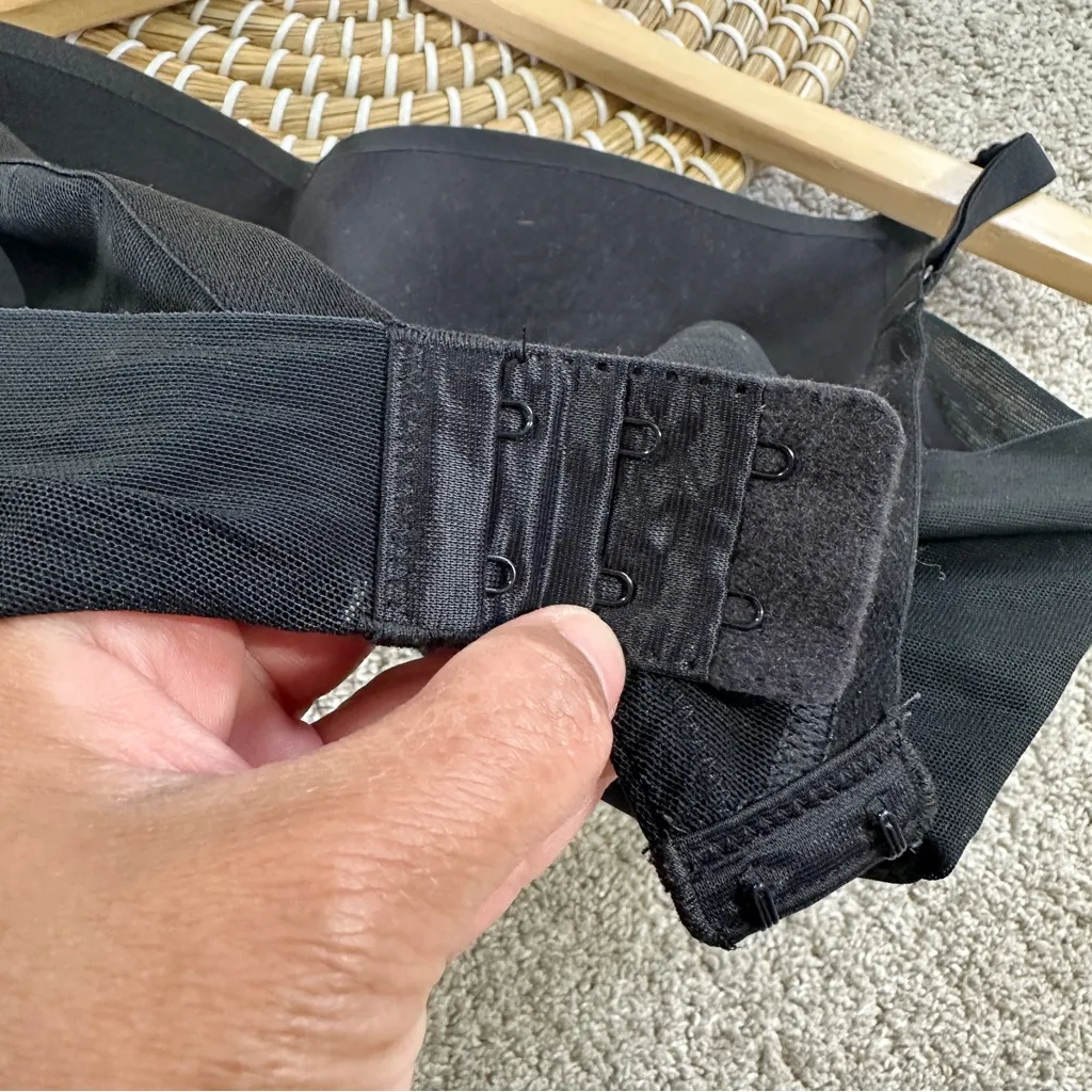 Wacoal Women’s Ultimate Side Smoother Wirefree Bra in Black 36D - Image 10