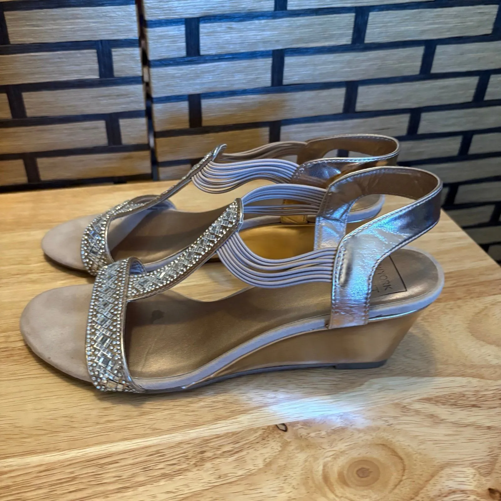 New York Transit Gold Wedges Size 9.5‎ - Image 2