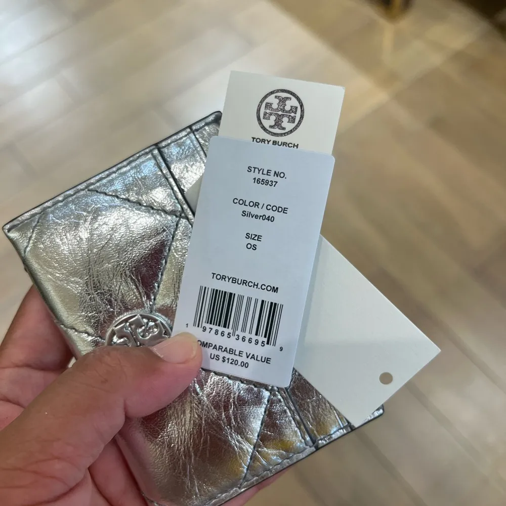 Tory Burch Willa Soft Quilt Slim Card Case Wallet In - Image 4