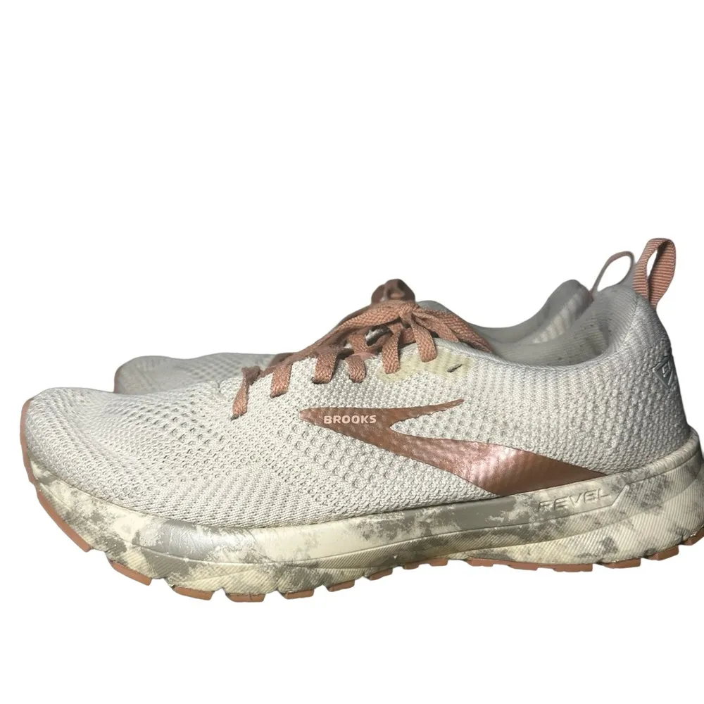 Womens Brooks Revel 5 running shoes size 8 - Image 7