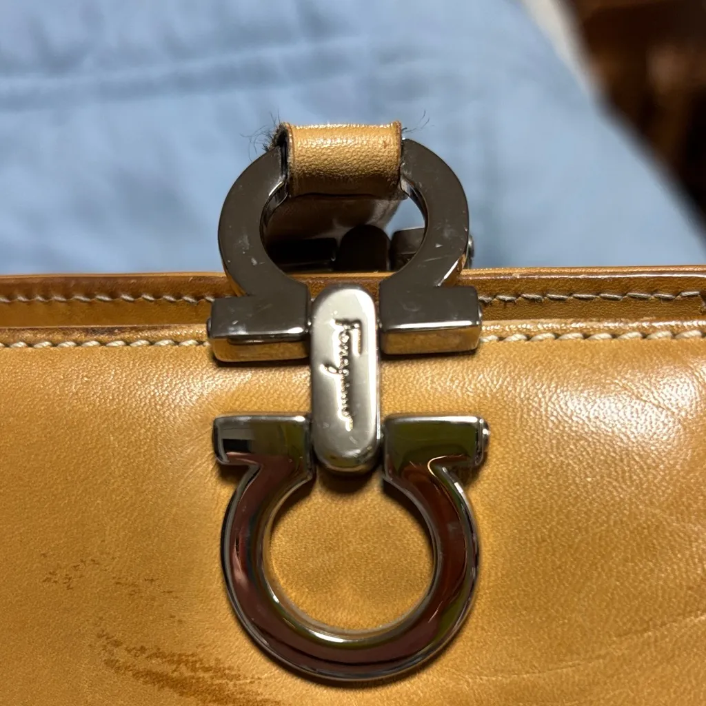 Salvatore Ferragamo Brown Leather Shoulder Bag - Image 10