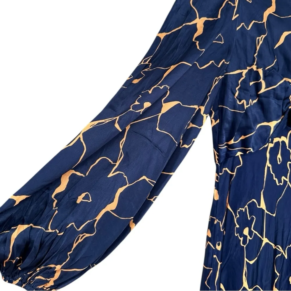 ASTR the Label size Small Navy Print Maxi Dress Abstract Floral Print - Image 3