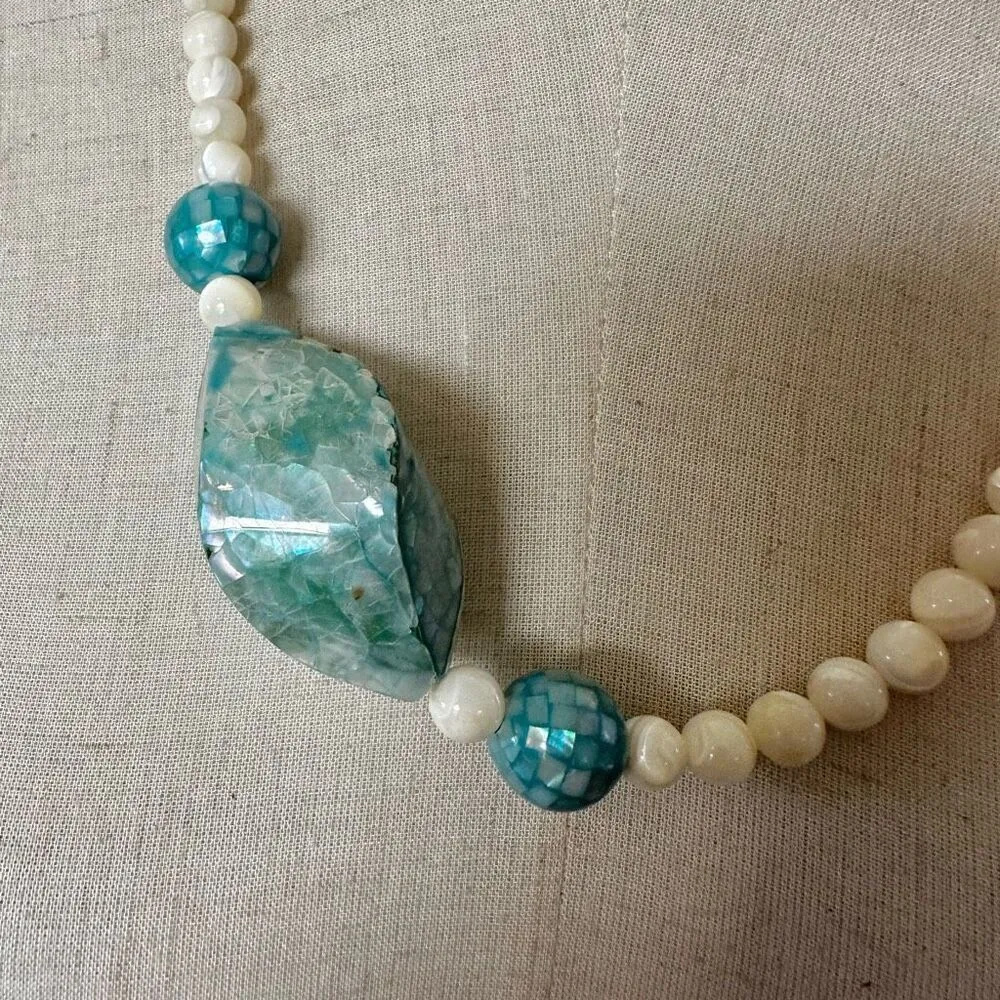 Karla Jordan mother of pearl cream and blue asymmetrical necklace - Image 2