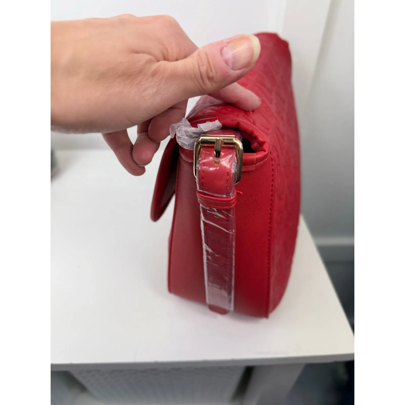 Beautiful NWTs Purse by CXL Red - Image 6