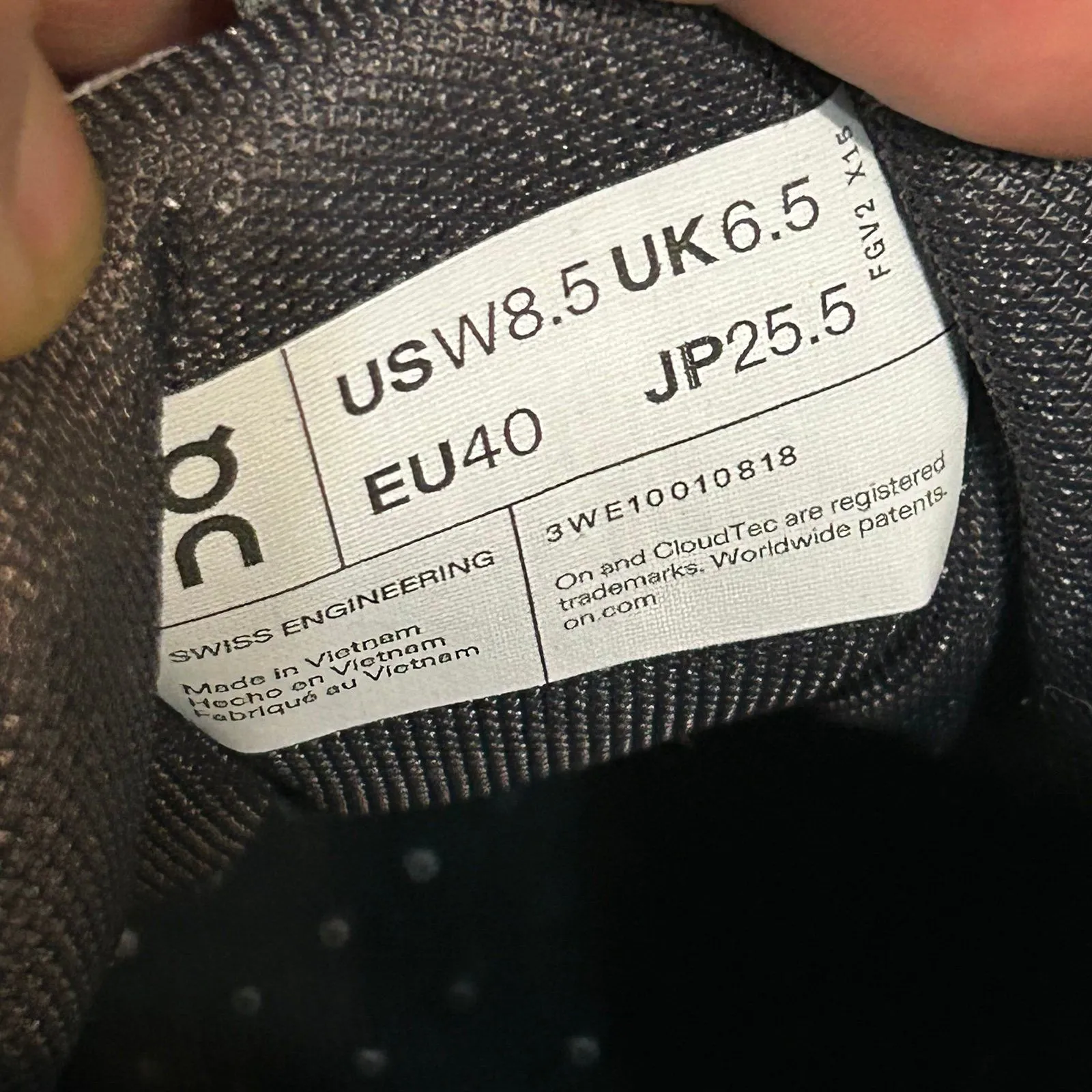 ON CLOUDHORIZON gay hiking athletic lace up shoes sneakers women’s 8.5 new Gray - Image 3