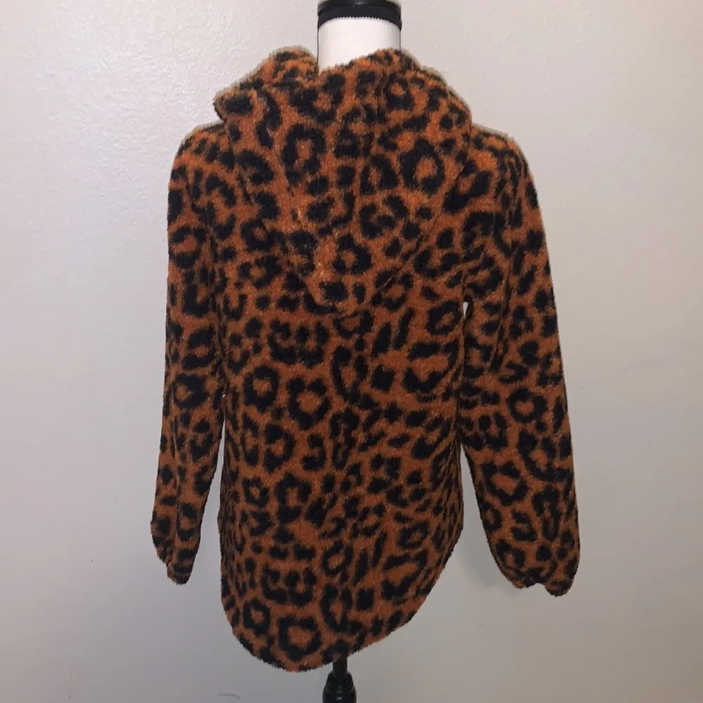 Loft Ann Taylor  rusty brown cheetah print fleece teddy pullover sweatshirt - Image 5