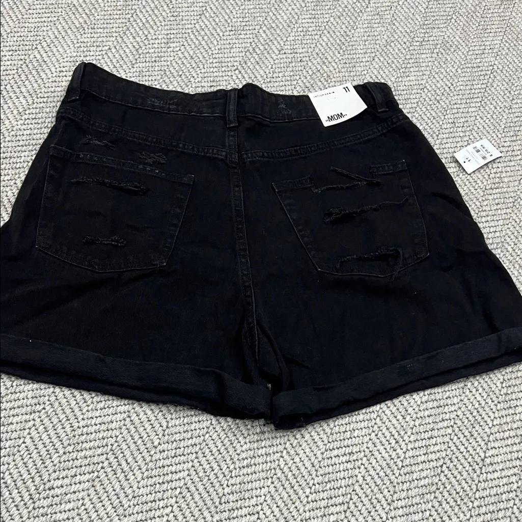 Women's Black Distressed Denim Shorts NWT Flawed Size undefined - Image 6