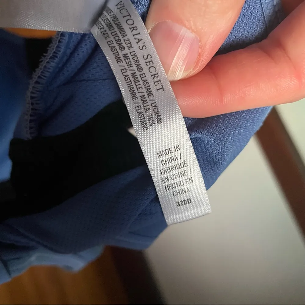 Victoria's Secret Blue and Black Sports Bras with Racerback Design - Image 3