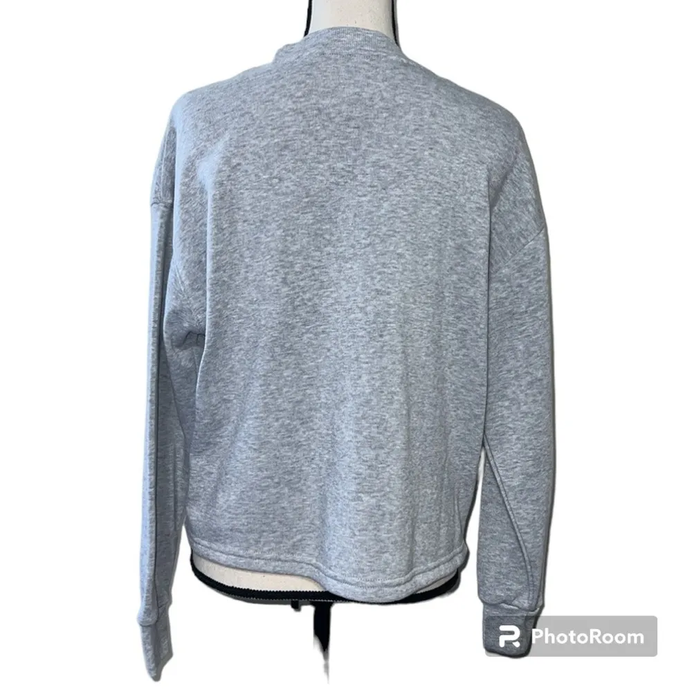 Disney size small grey pullover sweater embroidered Mickey Mouse Disney World ls - Image 4