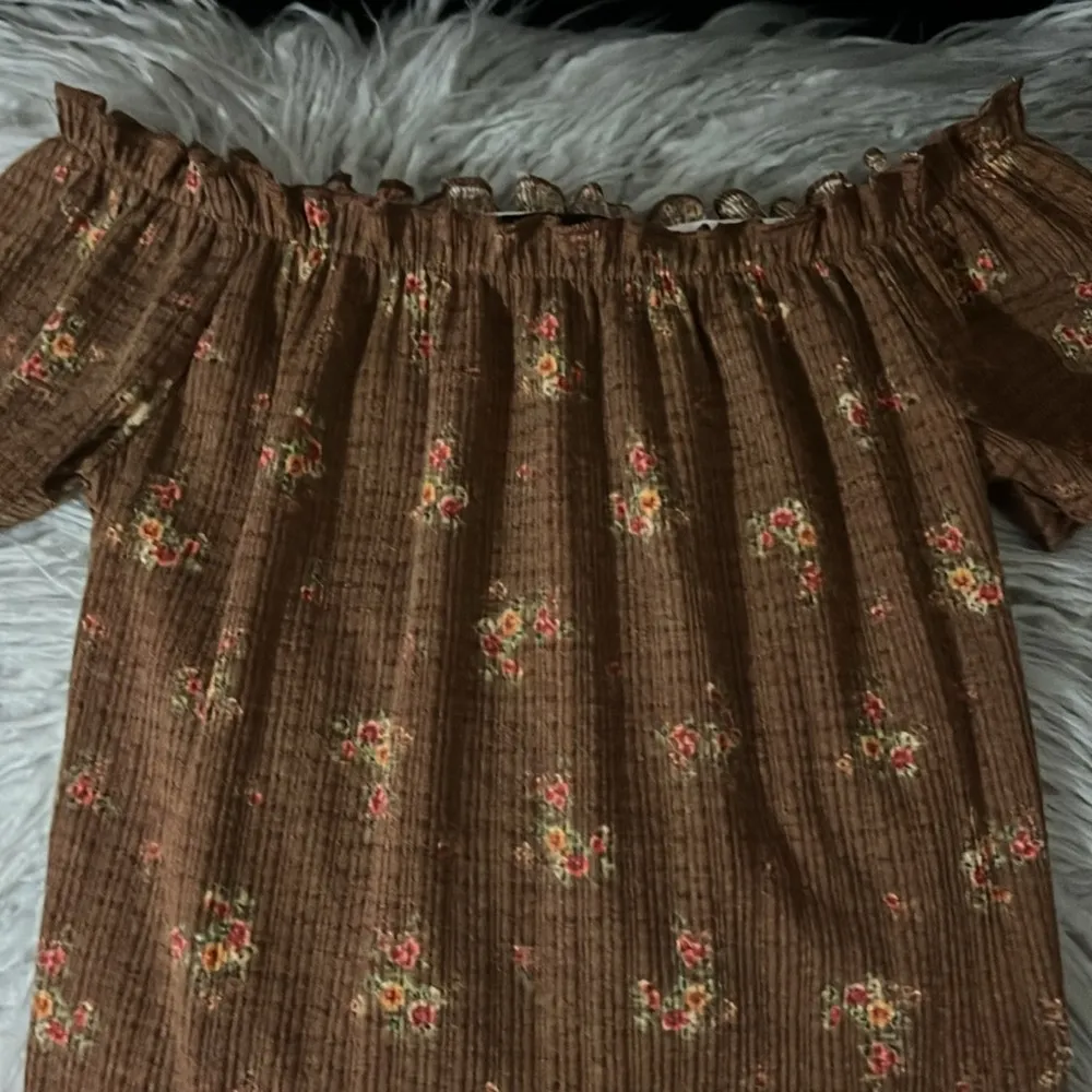 Brown off the shoulder top Size XS - Image 3