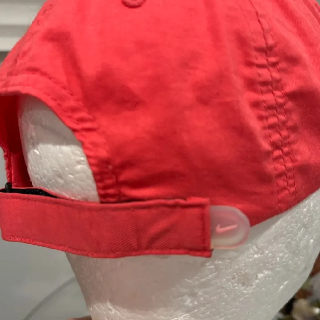 Nike  UNIVERSAL Red Coral Baseball Cap Hat - Image 4
