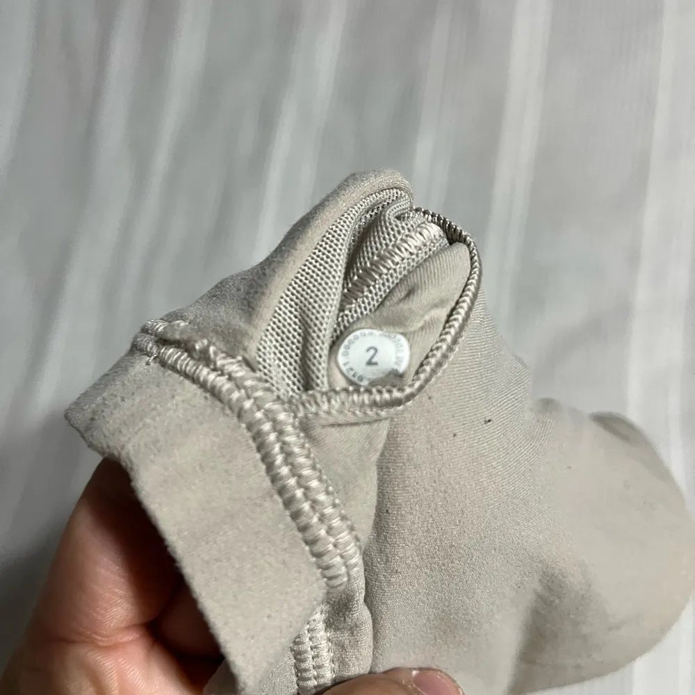 lululemon athletica Cream Tank Top - Image 4