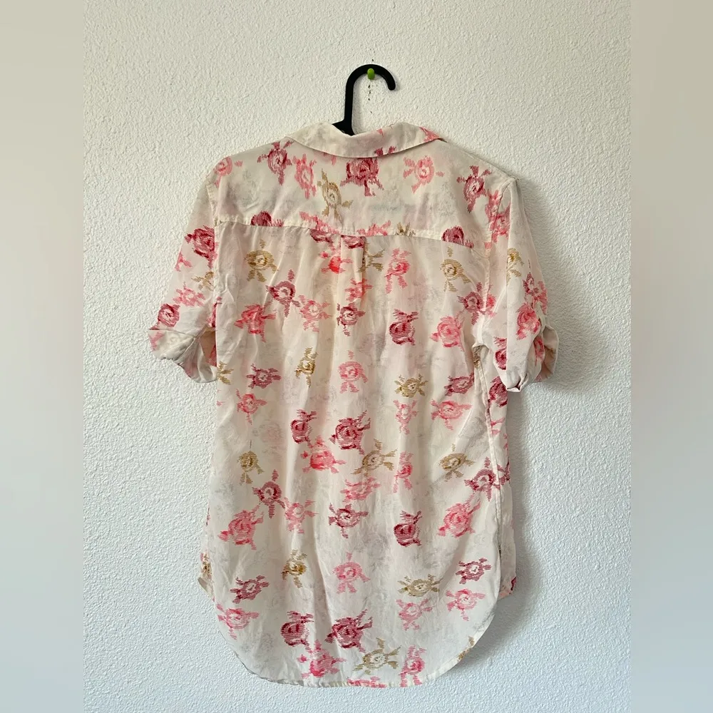Equipment femme silk floral button down short sleeve top Sz XS - Image 4