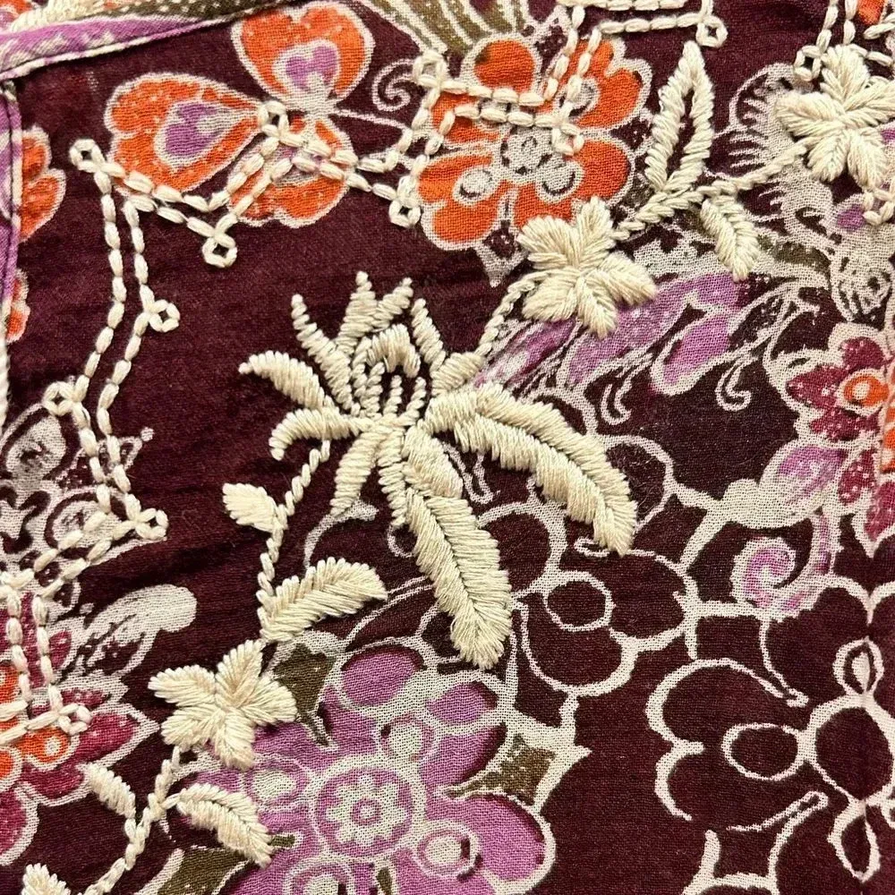 Eddie Bauer Tie Front Cotton‎ Embroidered Top Women’s size Medium - Image 2