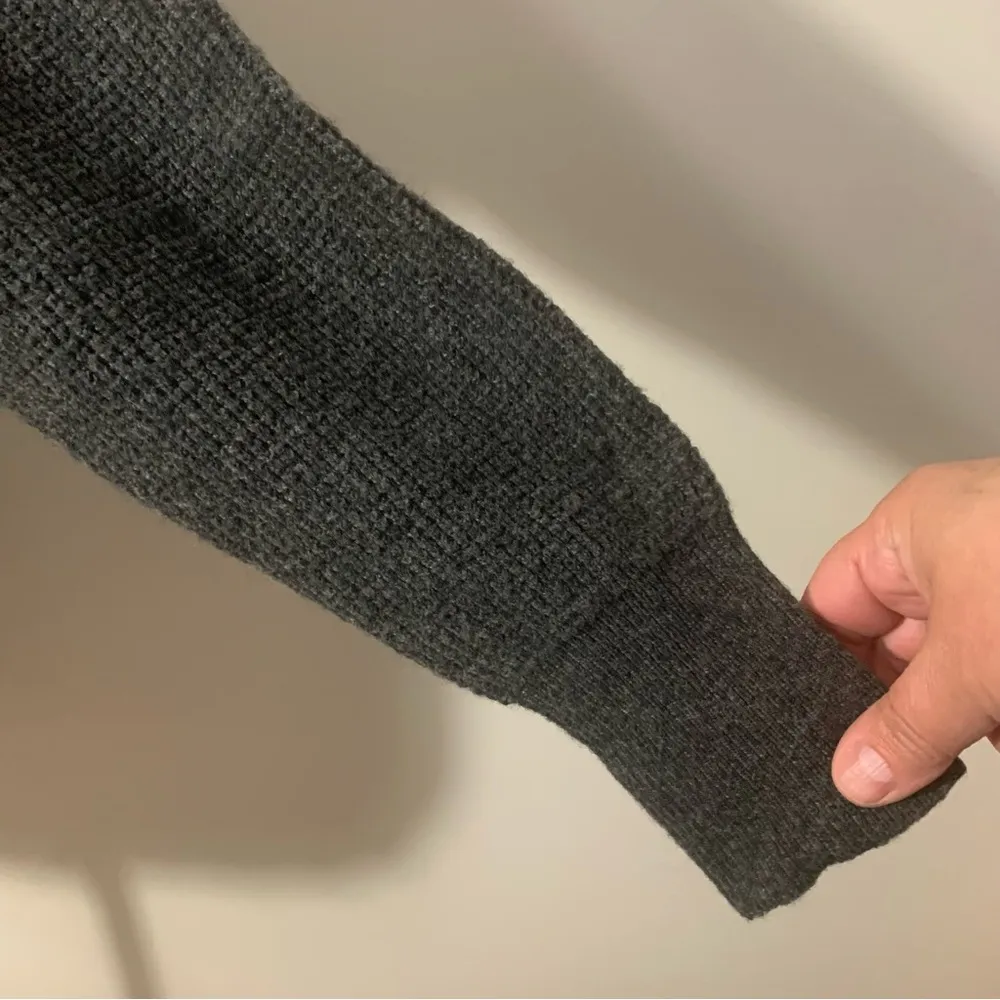 J Crew Charcoal Gray Crew Neck Wool Alpaca Raglan Sleeve Sweater Size M - Image 6