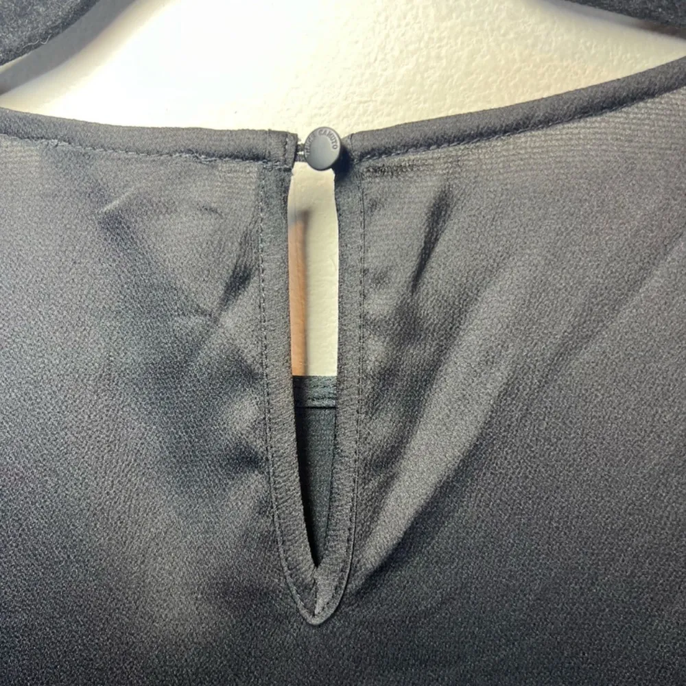 Vince Camuto Faux Feather Trim Short Sleeve Blouse Shirt Black NEW Womens Sz XXS - Image 10