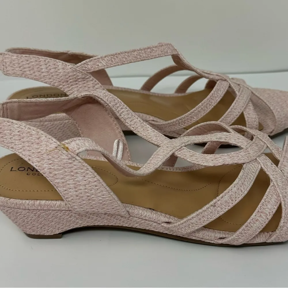 London Fog Collection Carmela size 8.5 low wedge heel sandals preppy coquette - Image 4