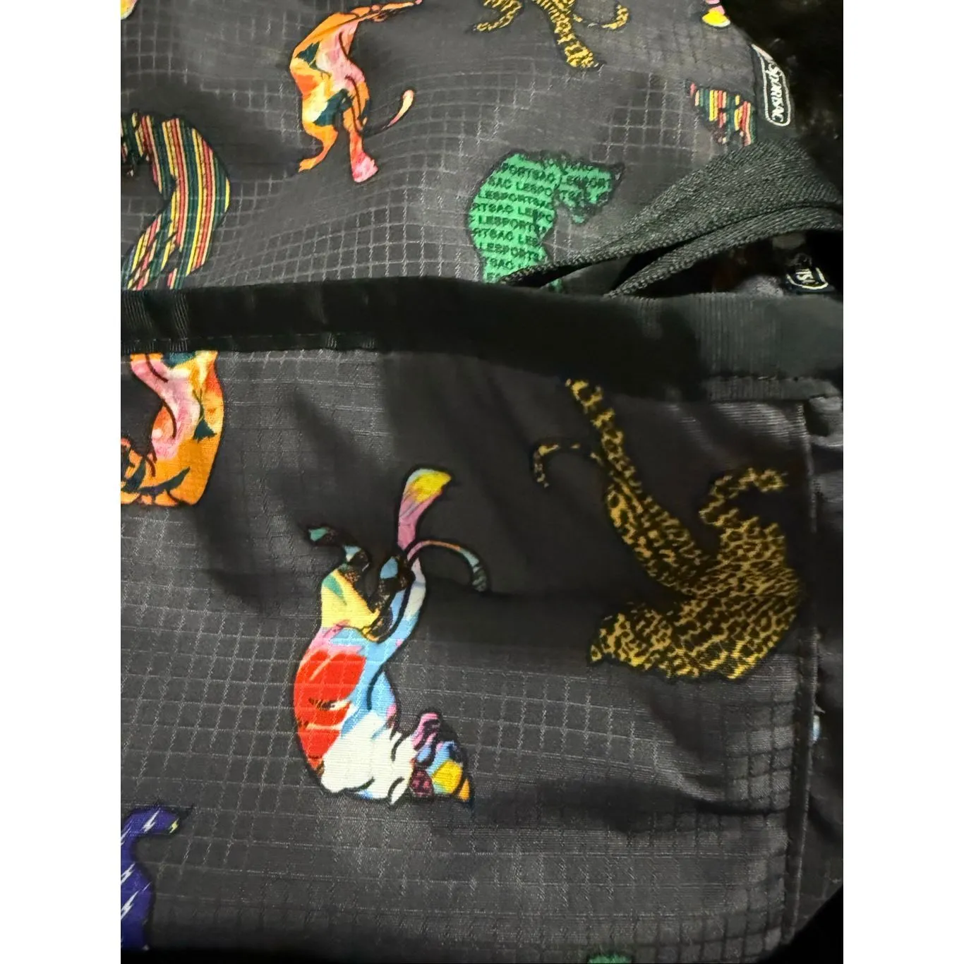 Lesportsac NADINE DRAWSTRING BACKPACK IN MEOW. Colorful cats leopards cheetahs - Image 6