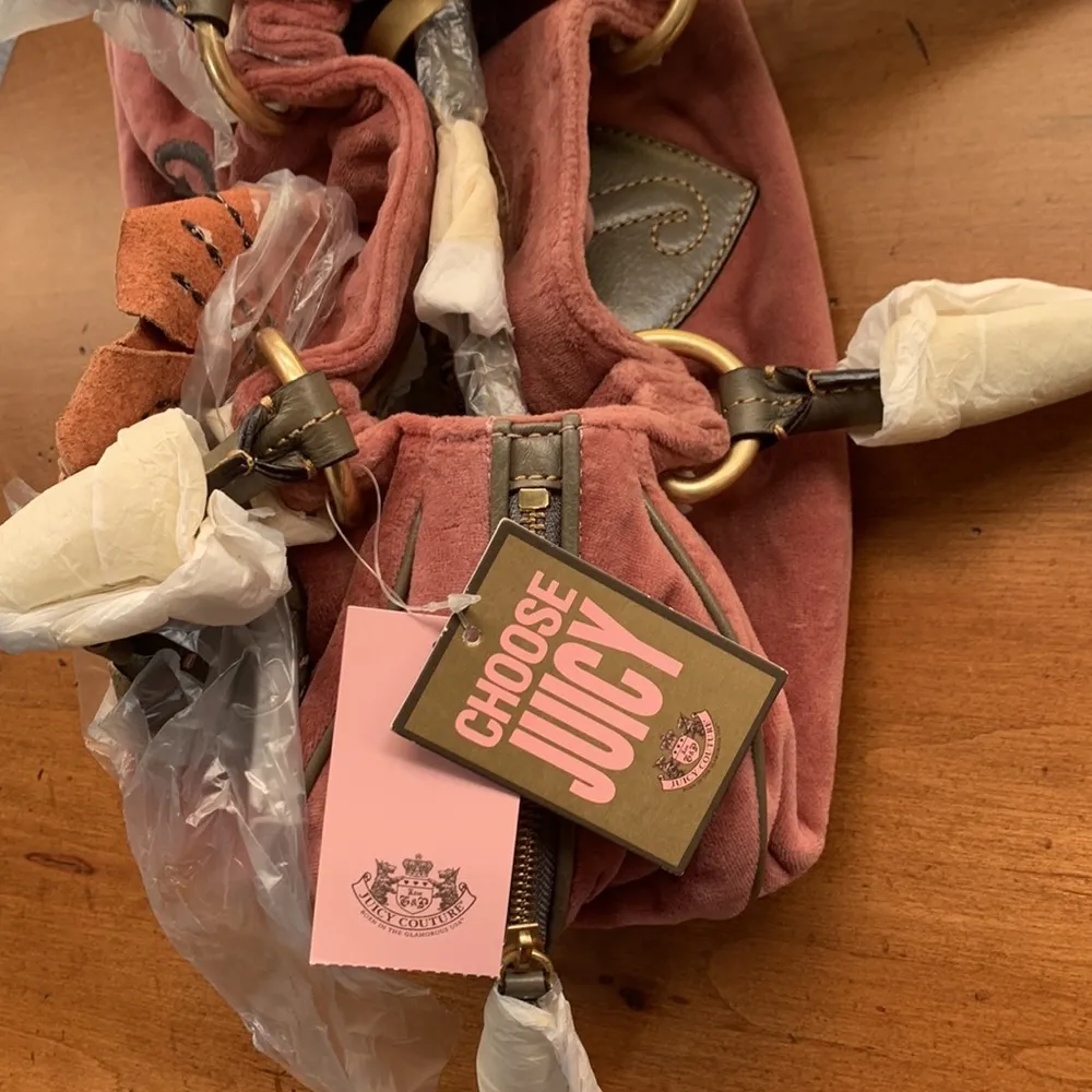 Retro  Pam & Gela Dark Pink Flowers Hobo Velour Handbag Brand New - Image 4