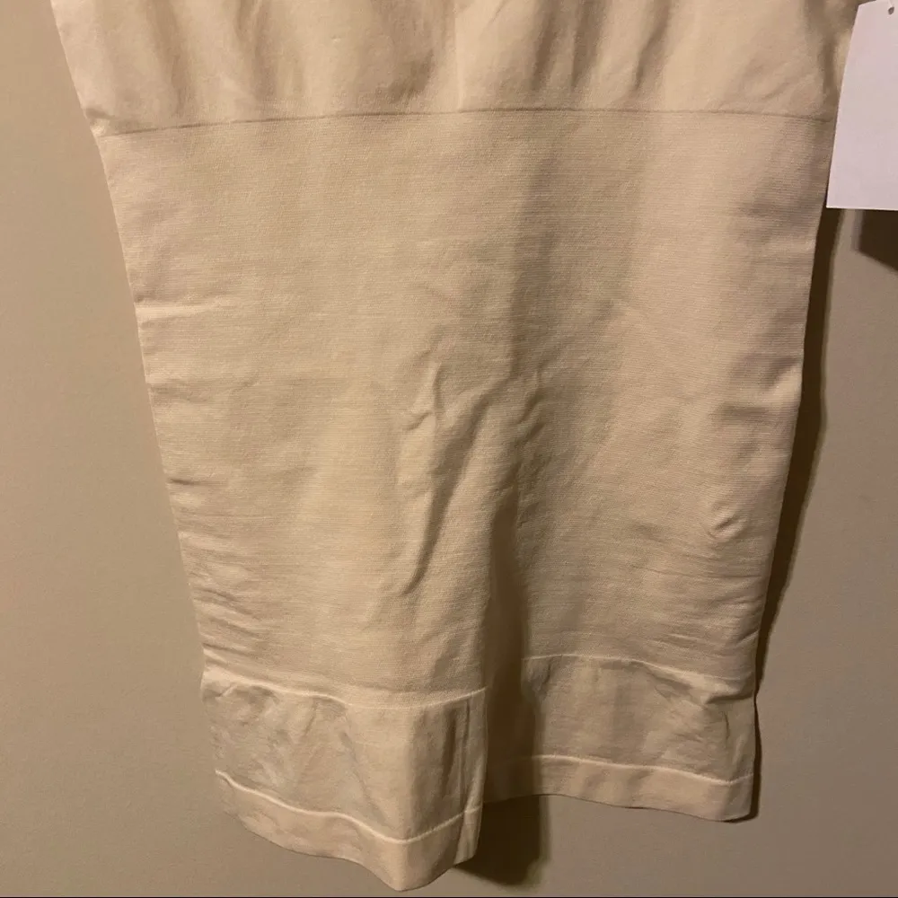 Yummie shapewear tank size Medium NWT - Image 3