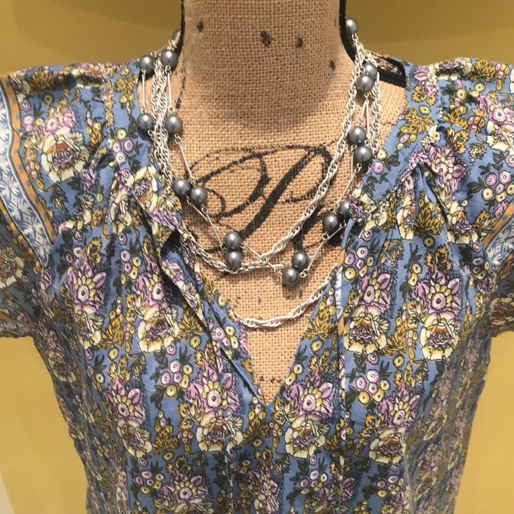 Cute Floral top - Image 5