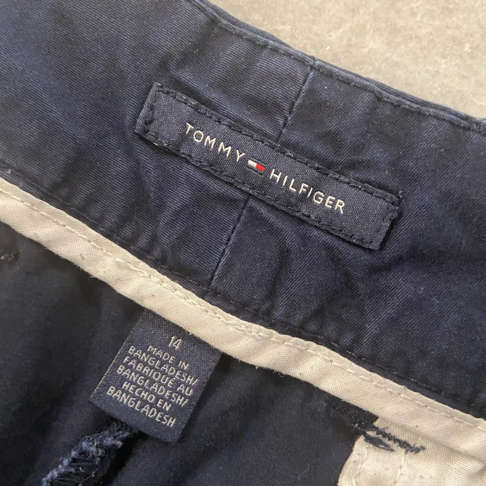 Tommy Hilfiger Size 14 Navy Blue Cotton Chino Shorts Pockets Zip Up - Image 11