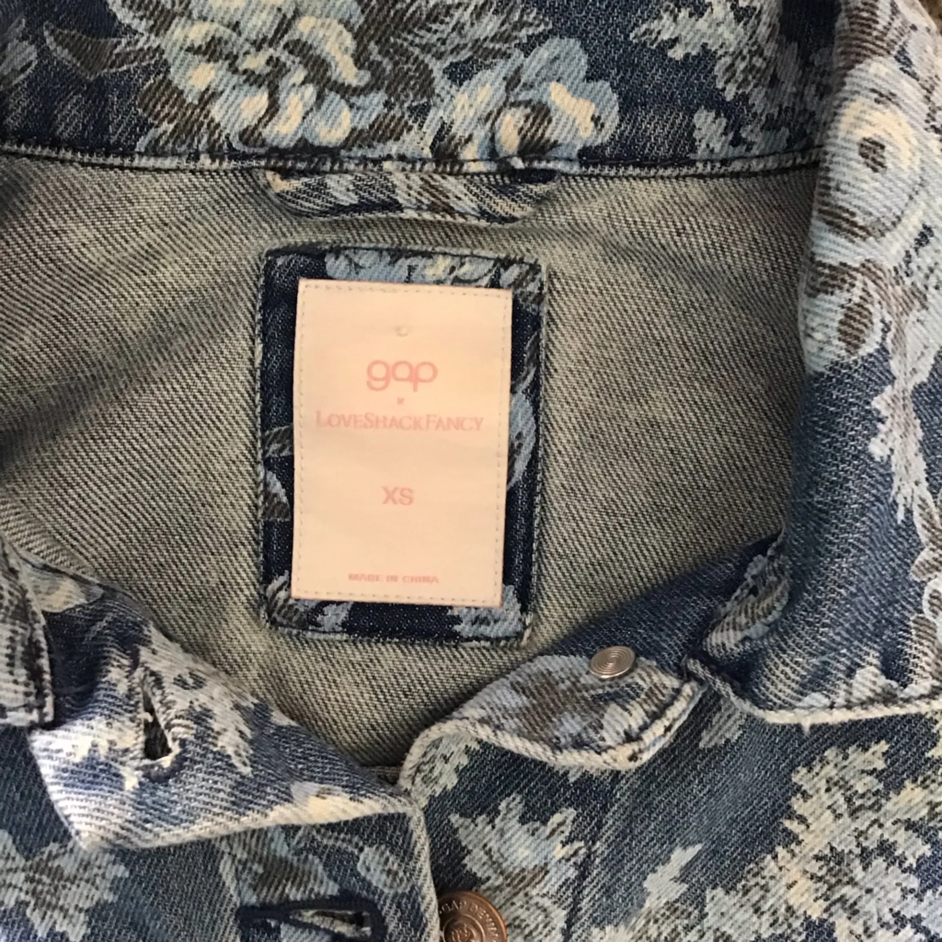 Gap x LoveShackFancy Floral Icon Denim Jacket Cropped Blue XS Distressed Jean - Image 3
