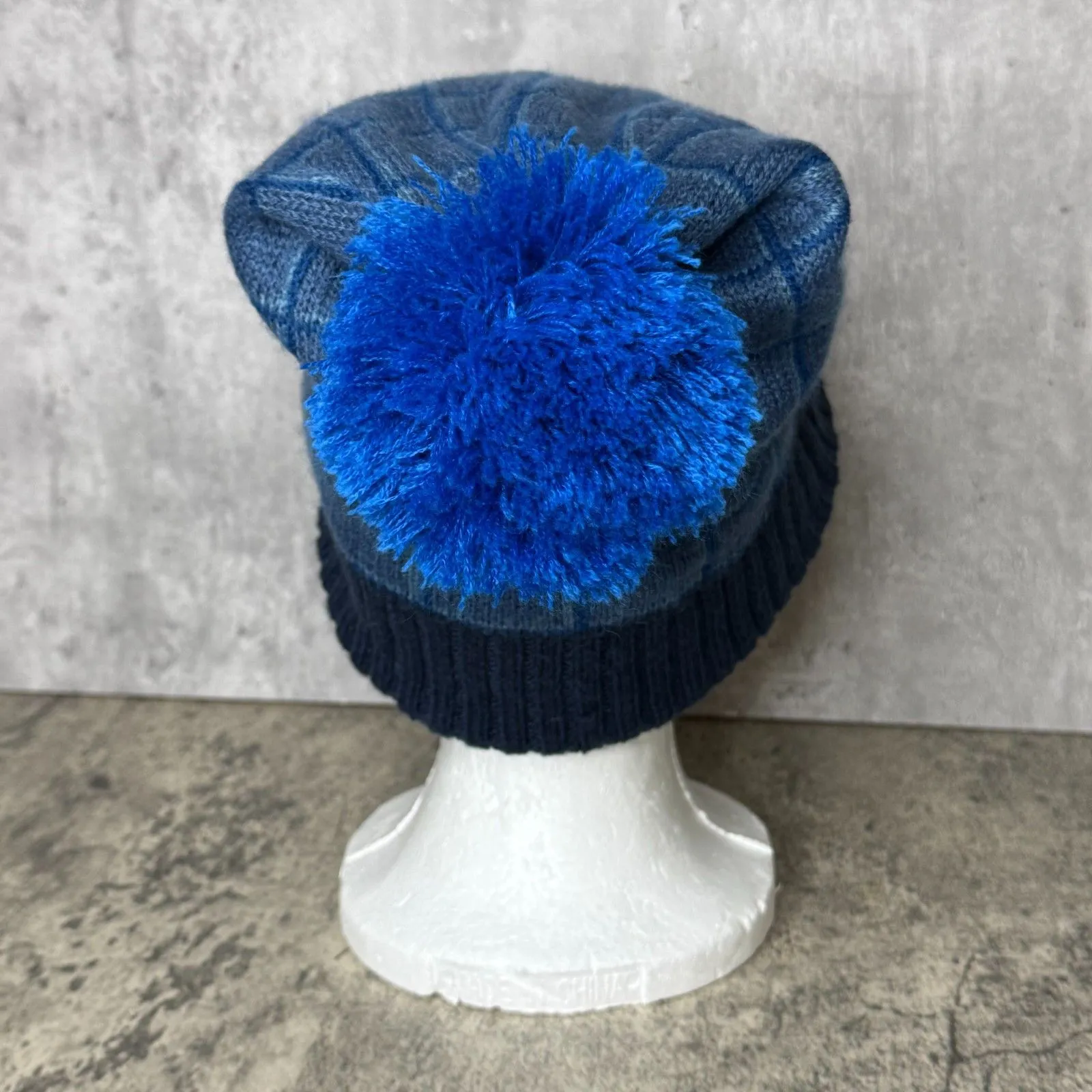 Columbia Sportswear Omni Heat Beanie Adult OS Blue Plaid Outdoor Winter Pom Pom - Image 3