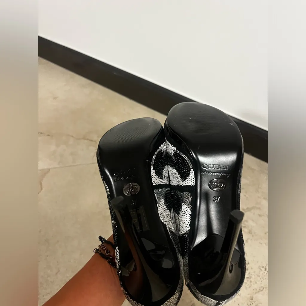 Que Black and White Sequin Women's Shoes Size 7 - Image 5