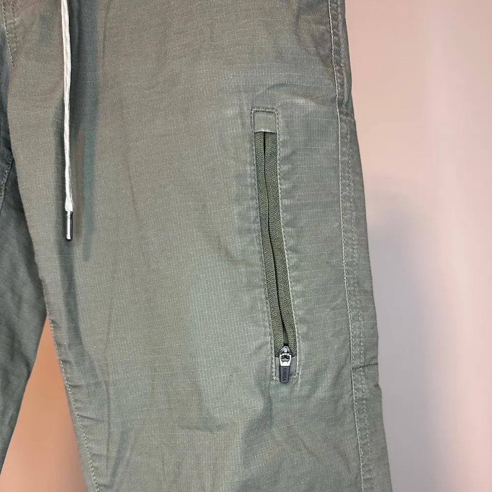 Vuori Women’s Ripstop Active Pants Soft Powder Sz XS Green Army Hiking Outdoor - Image 6