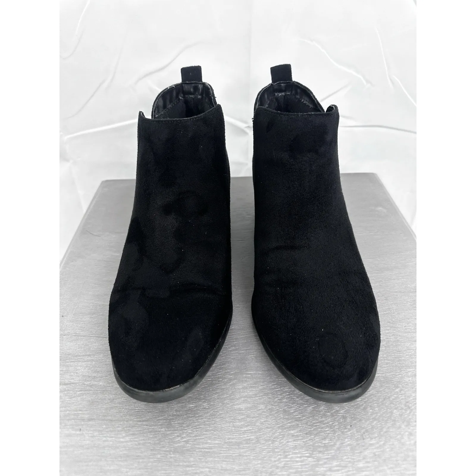 American Eagle‎ Chelsea Ankle Boot Women's Sz 8 Black Side Slit Slip-On - Image 4