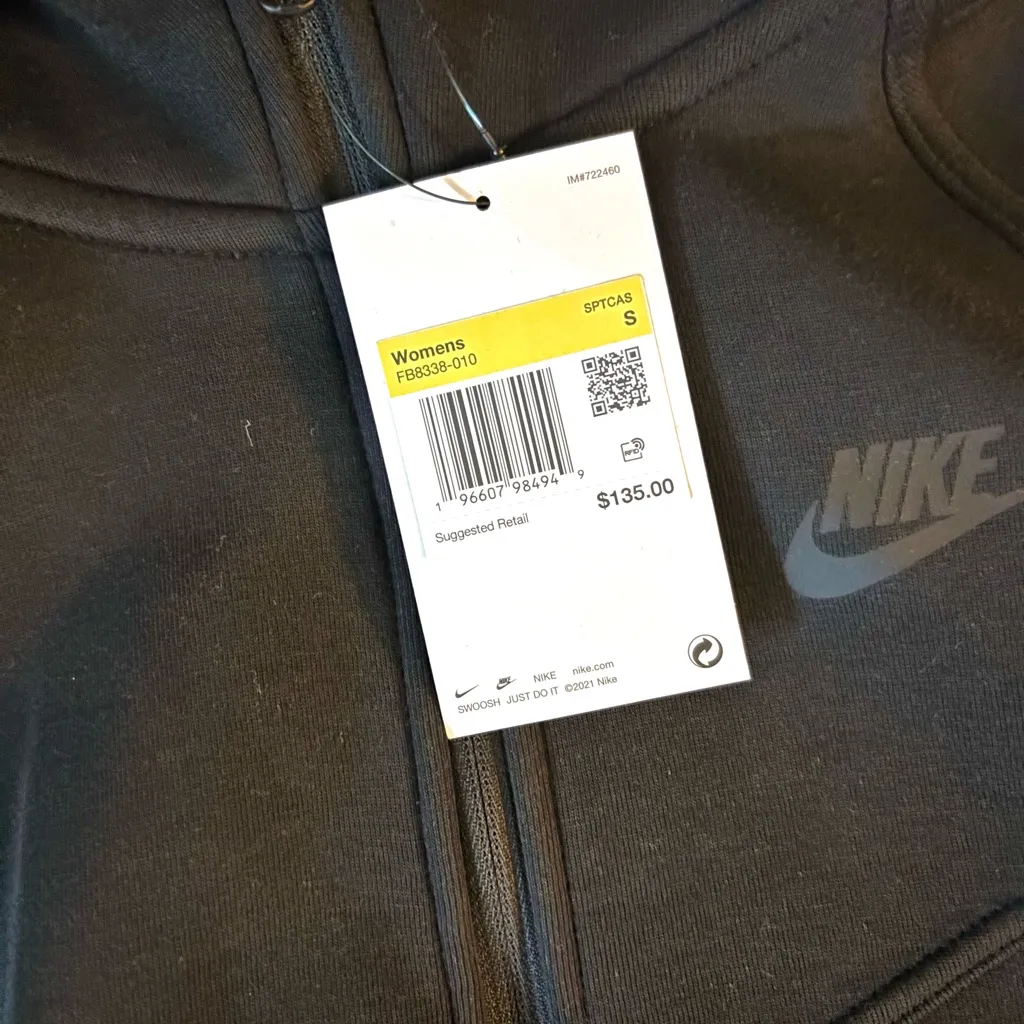 Nike Women’s Black & Gray Nike Tech Set *NWT* - Image 2