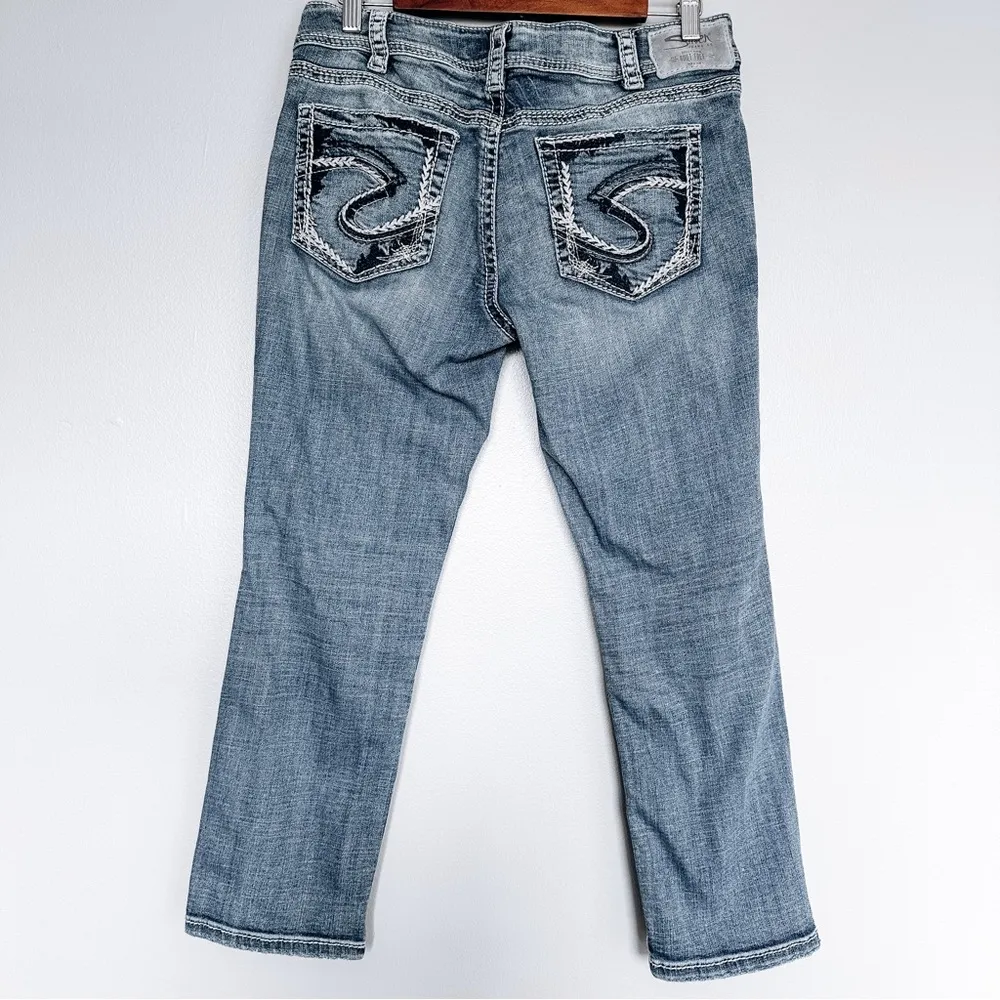 Silver Jeans Silver Light Wash Suki Capri Size 31 - Image 4