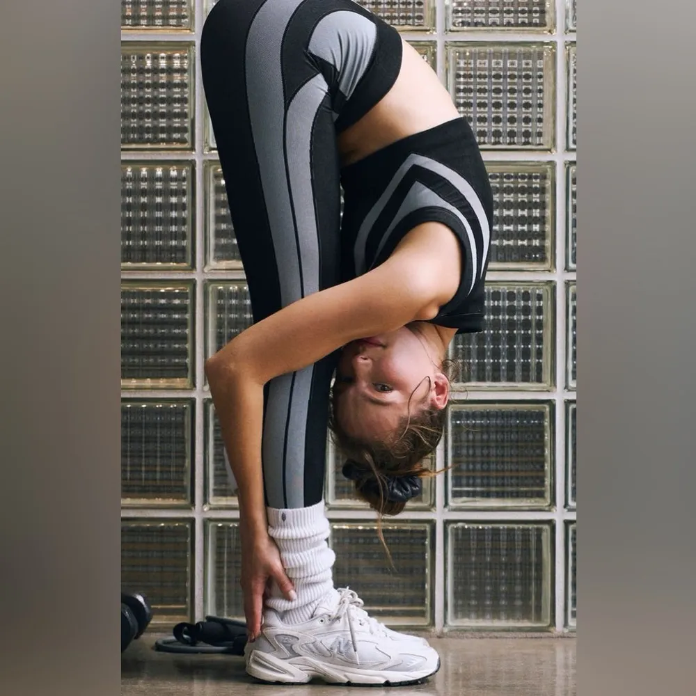 NWT FP Movement Free Kick Leggings in Black Combo Sold Out On Free People - Image 4