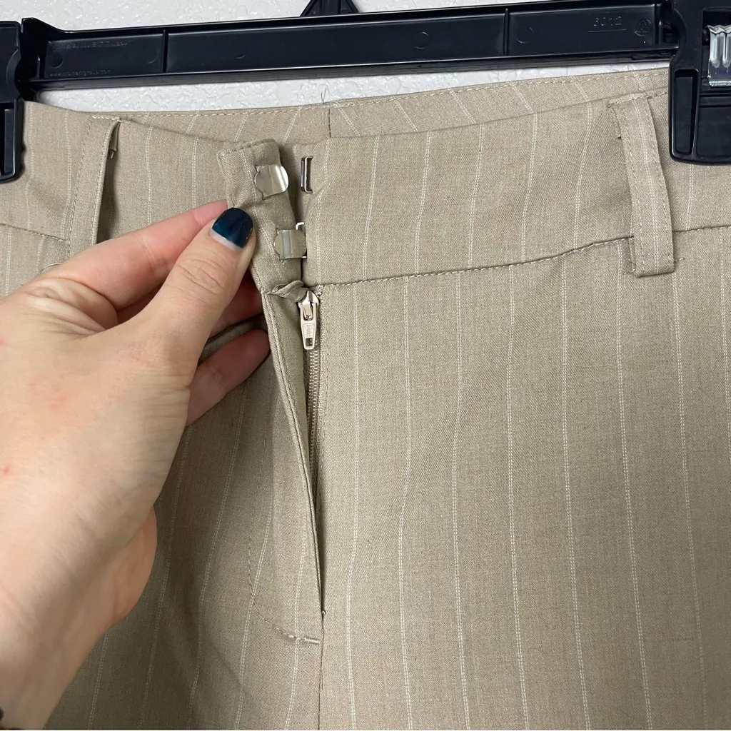 New York & Company Tan Pinstripe Wide Leg Cuffed Pants Size 6 Tall - Image 5