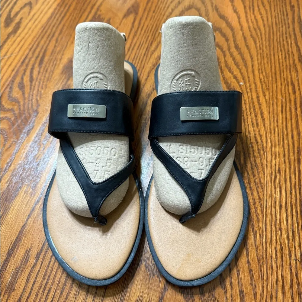 Kenneth Cole Reaction Black Strappy Sandals Size 9 - Image 2
