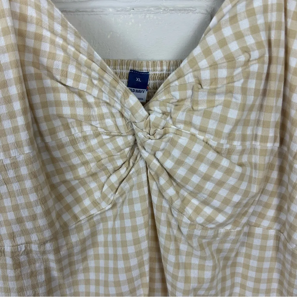 Old Navy Neutral Gingham Print Twist Front Tank Top Size XL - Image 6