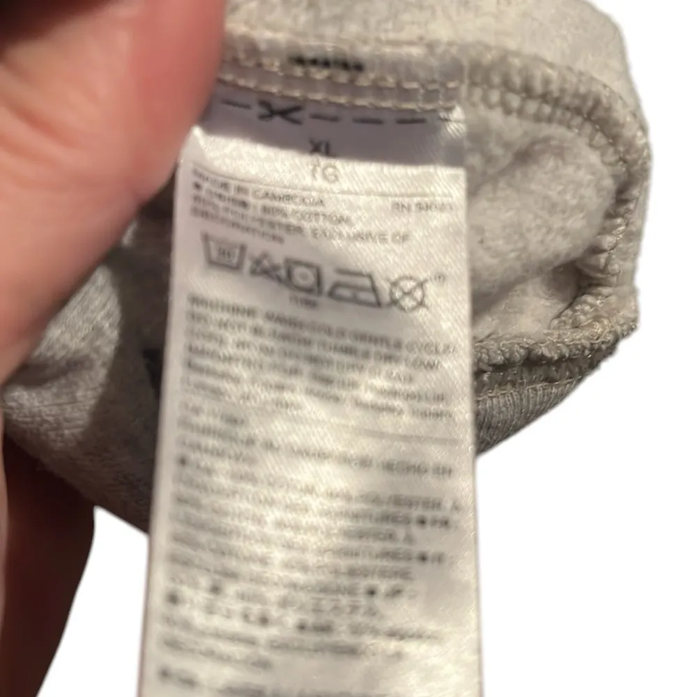 Gap  Gray white embroidered front pouch Hoodie - Image 9