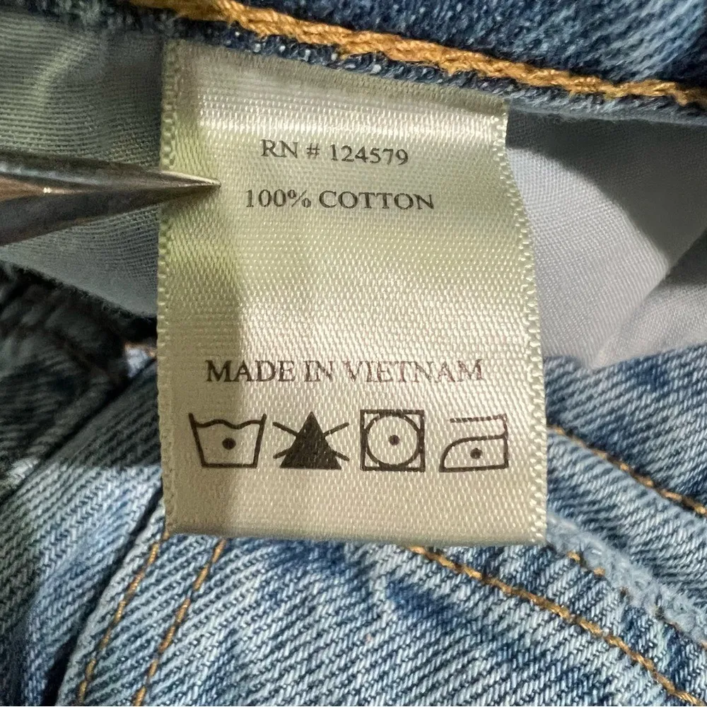 Altar'd State Thrashed Denim Distressed Mom Jeans Size 30 - Image 6