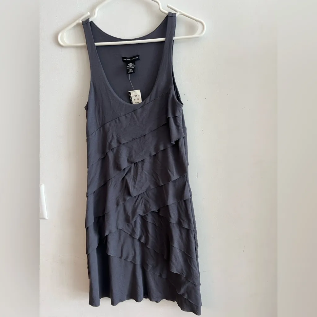 New York & Company Sleeveless Tiered Ruffle Dress – Size XS NWT Gray - Image 3
