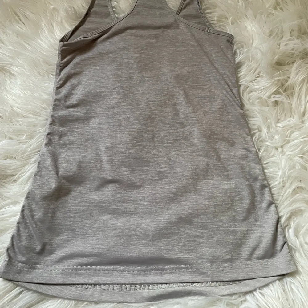 Lululemon Womens Gray Sleeveless Racerback Athletic Pullover Tank Top Size S. - Image 14